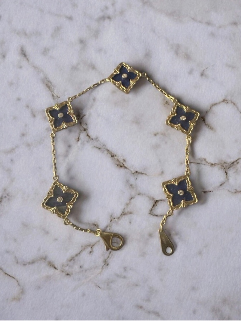 Italian Solid Gold and Diamond Clover 5 Motive 750-18 K Bracelet Cobalt Blue